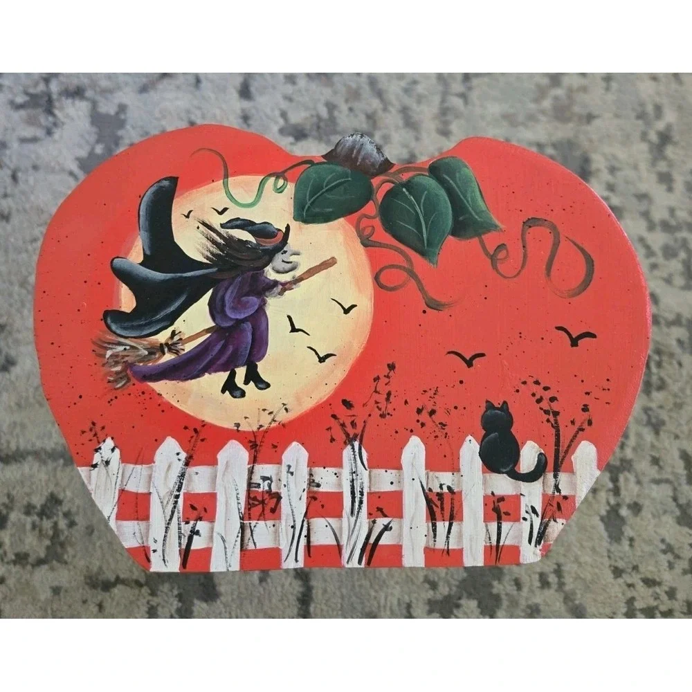 Vintage Hand Painted Wood Pumpkin Crate Witch, Black Cat, Moon Storage CUTE!!!